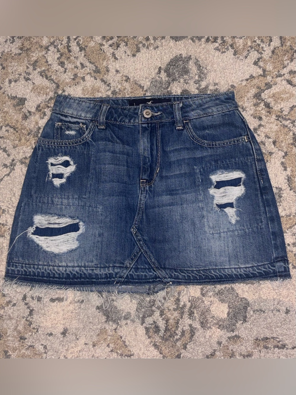 Hollister High Rise HR DENIM Distressed Skirt sz 1 waist 25 EUC. 100% Cotton.